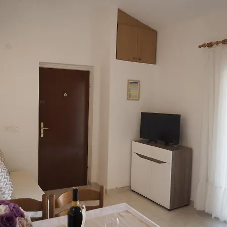 Апартаменты Apartments By The Sea Sevid, Trogir - 11505 Севид