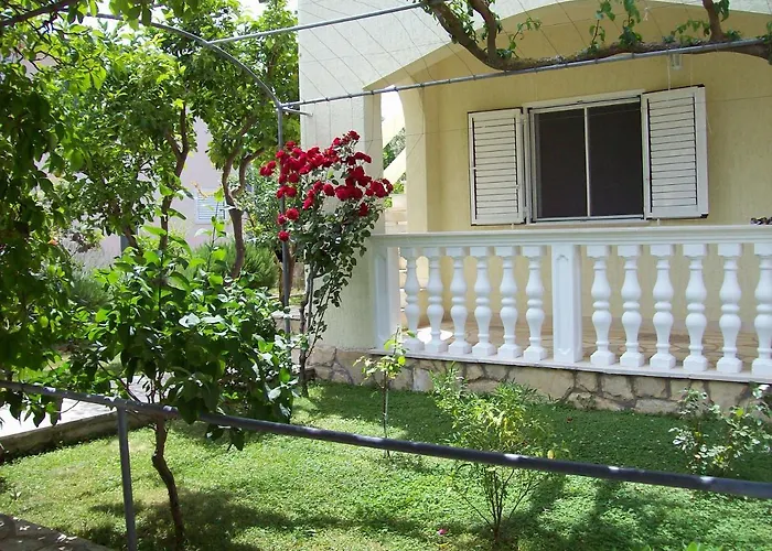 Apartments By The Sea Sevid, Trogir - 11505 * Sevid