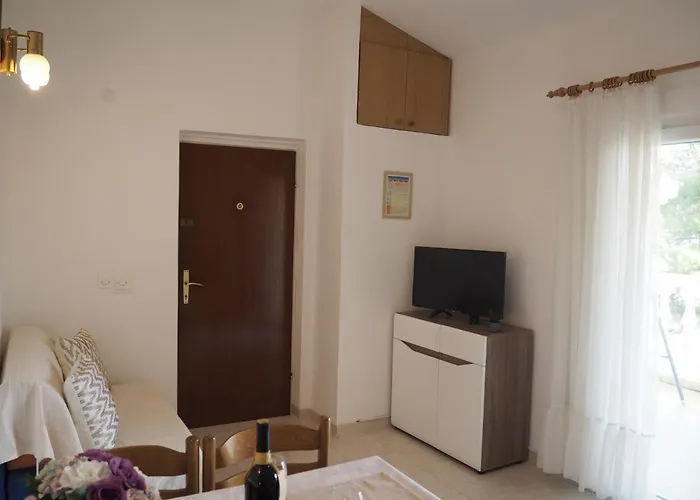 Apartman Apartments By The Sea Sevid, Trogir - 11505 Sevid
